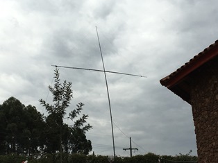 Diamond loop RX antenna p